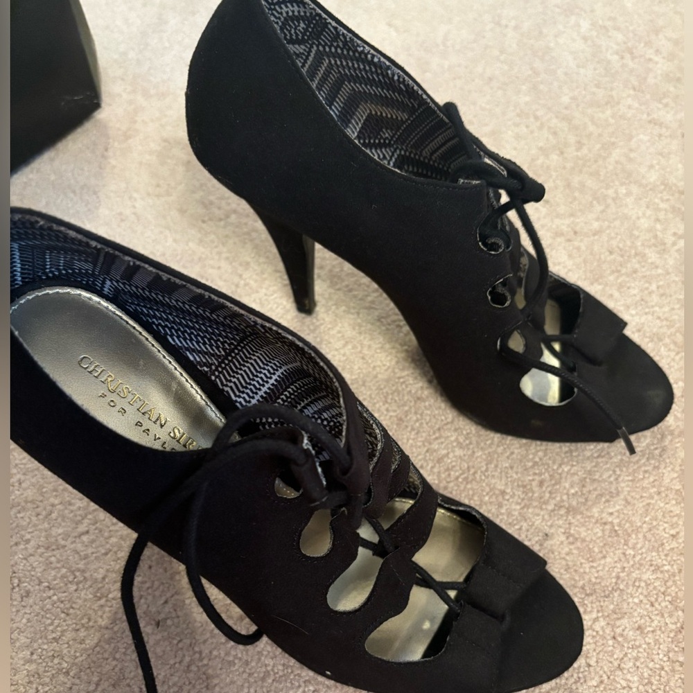Lace up black heels